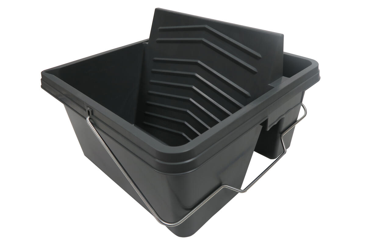 Dual compartment 8 L Bucket