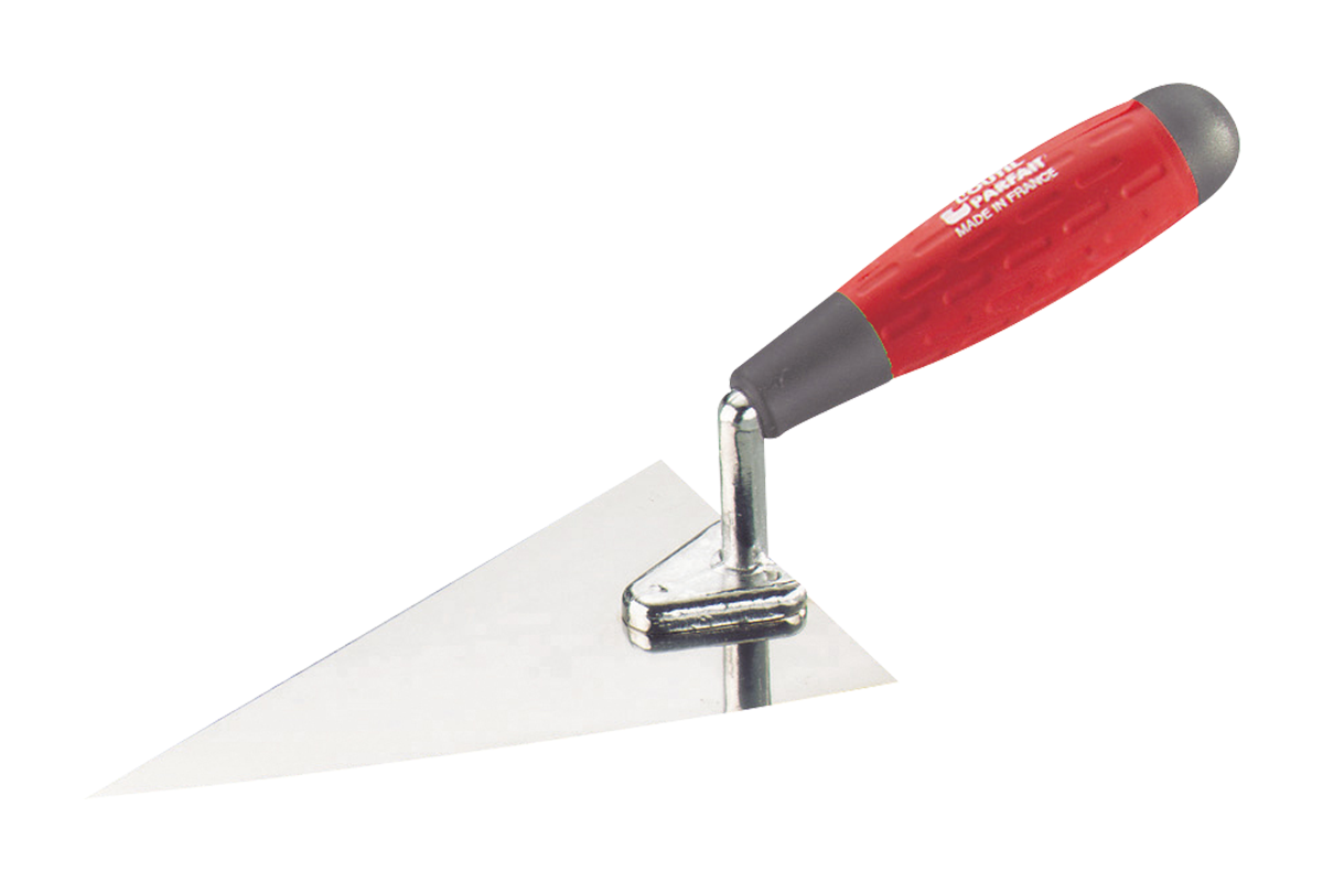 Triangular trowel