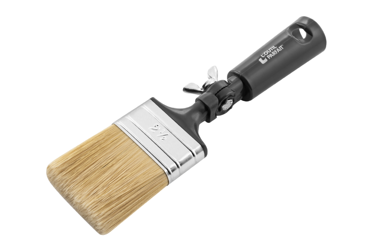 Adjustable flat brush